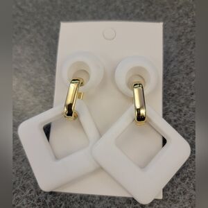 Elegant White and Gold Geometric Earrings